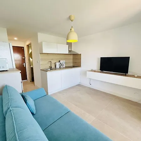 Renove Avec Terrasse - 2 Personnes - Cap D'agde - Fr-1-249-451 * 아그