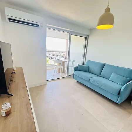 Renove Avec Terrasse - 2 Personnes - Cap D'agde - Fr-1-249-451 아파트